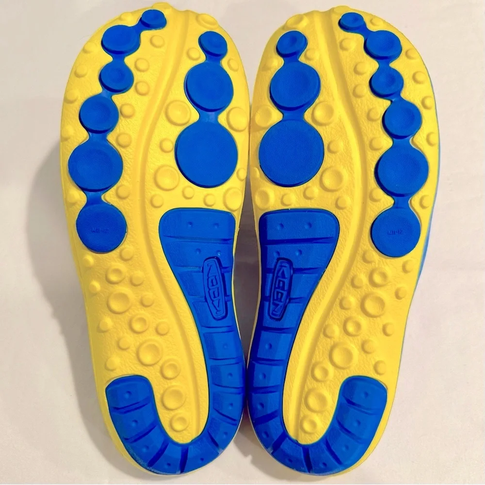 New Keen Shanti Arts Clog Ukraine Mens 11-12 Yellow Blue Foam Sandals Ukrainian
